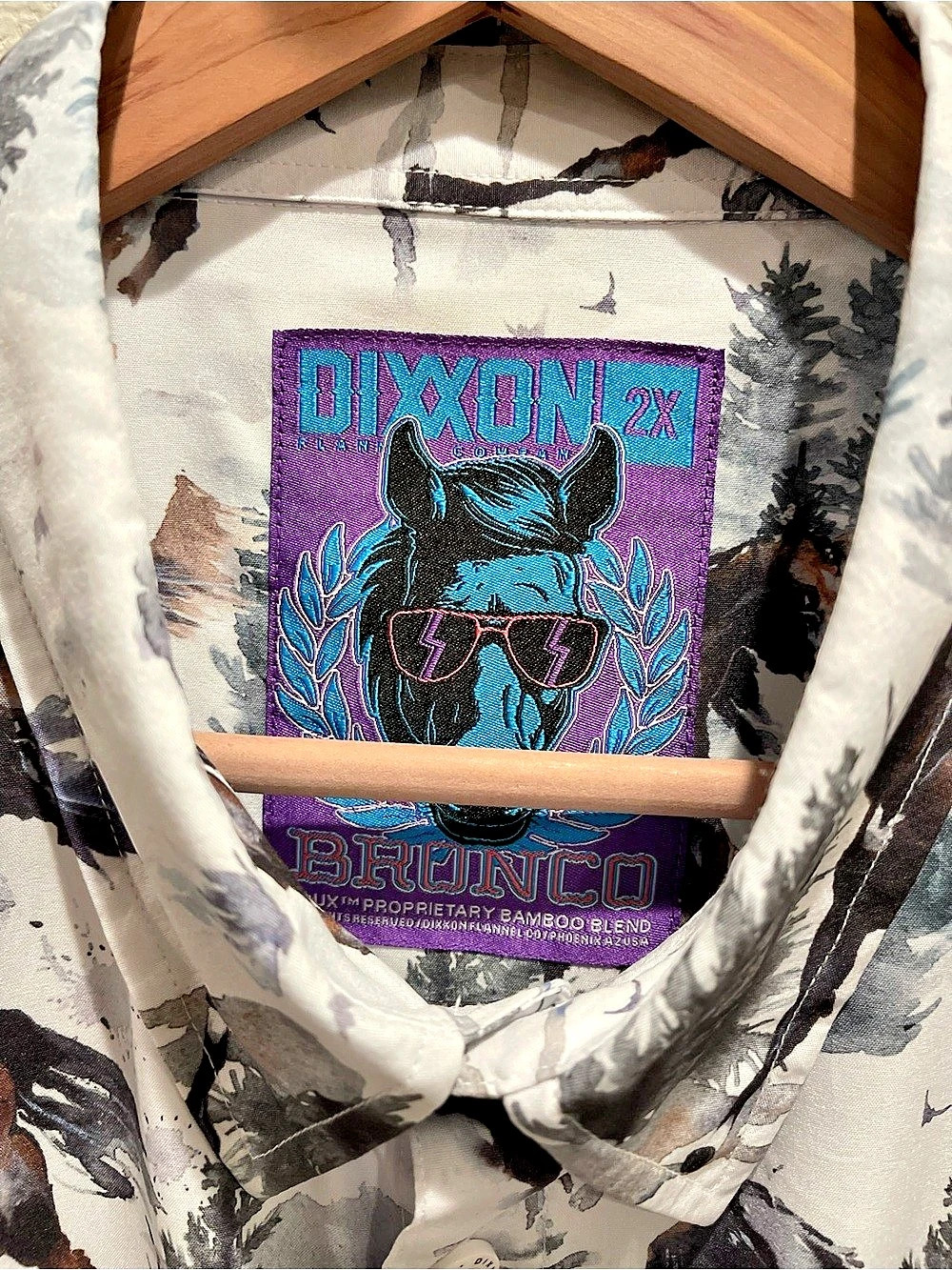 Dixxon Bronco Party Horse Print Button Down Shirt Size 2X - Picture 6 of 6